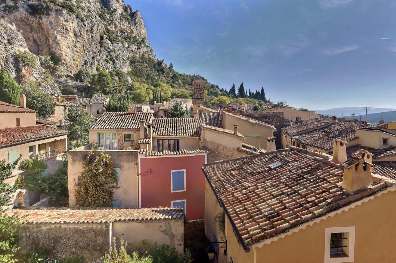 Studio Vue Sur Les Toits, Lumineux Moustiers #2 Kültér fotó